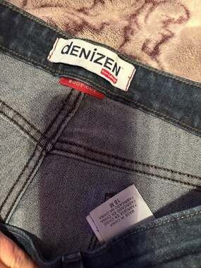 Levi’s Denizen 16/18 jeans